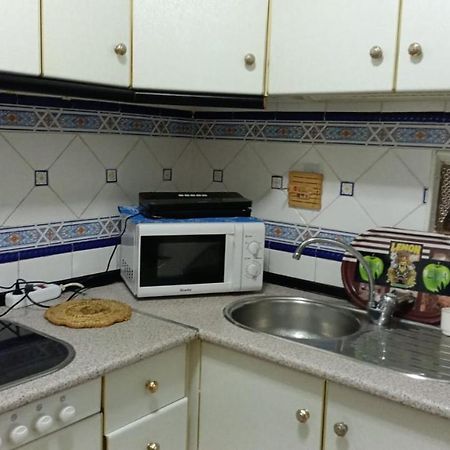 Single Room In Center Of غرناطة المظهر الخارجي الصورة