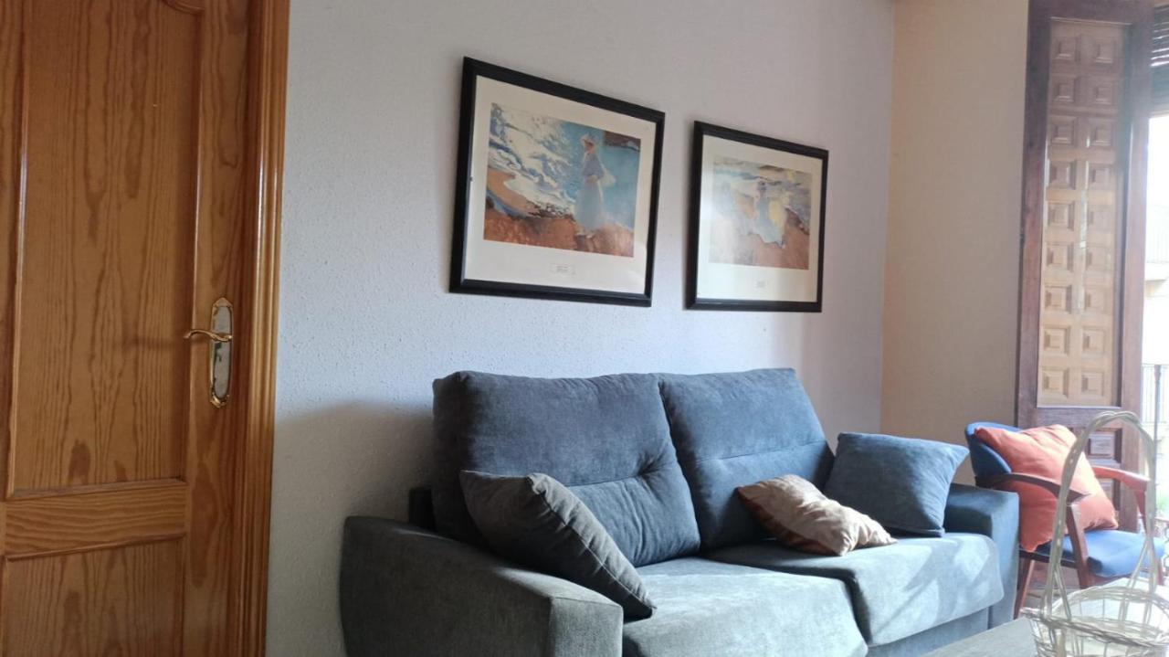 Single Room In Center Of غرناطة المظهر الخارجي الصورة