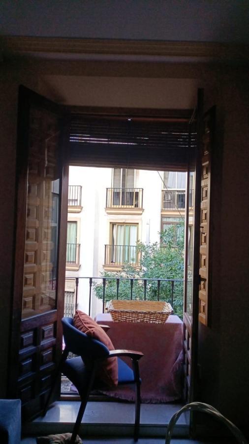 Single Room In Center Of غرناطة المظهر الخارجي الصورة